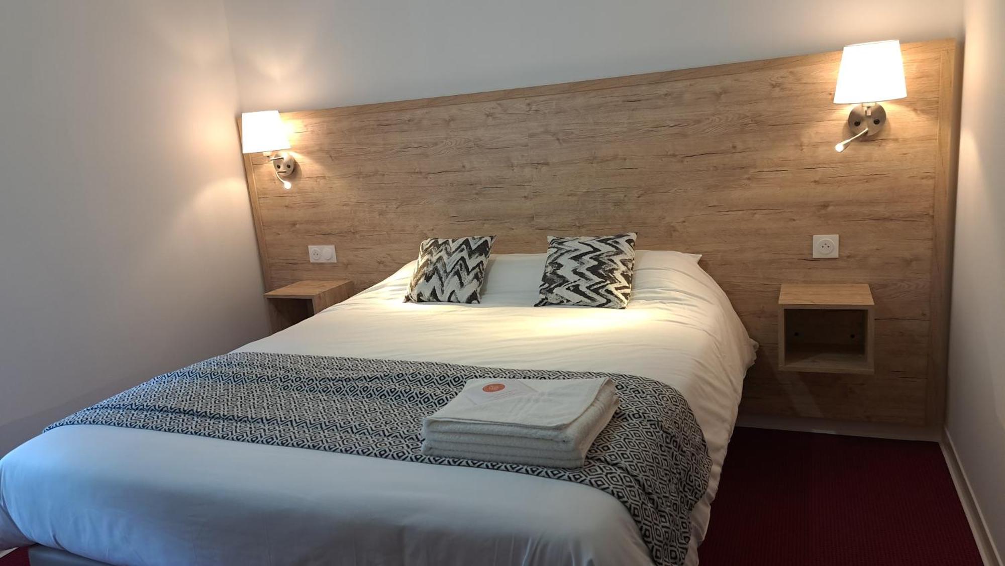 Abor Hotel, Mont De Marsan Saint-Pierre-du-Mont  Экстерьер фото