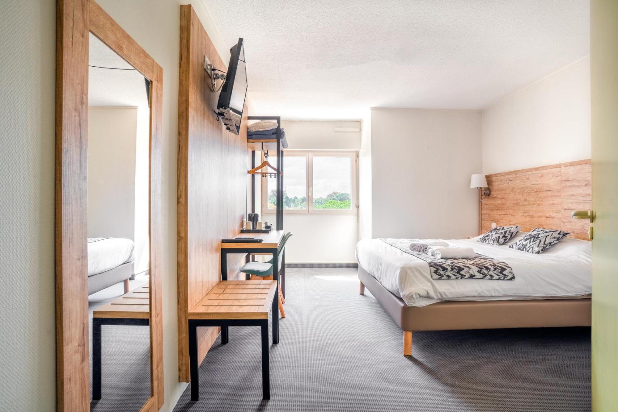 Abor Hotel, Mont De Marsan Saint-Pierre-du-Mont  Экстерьер фото