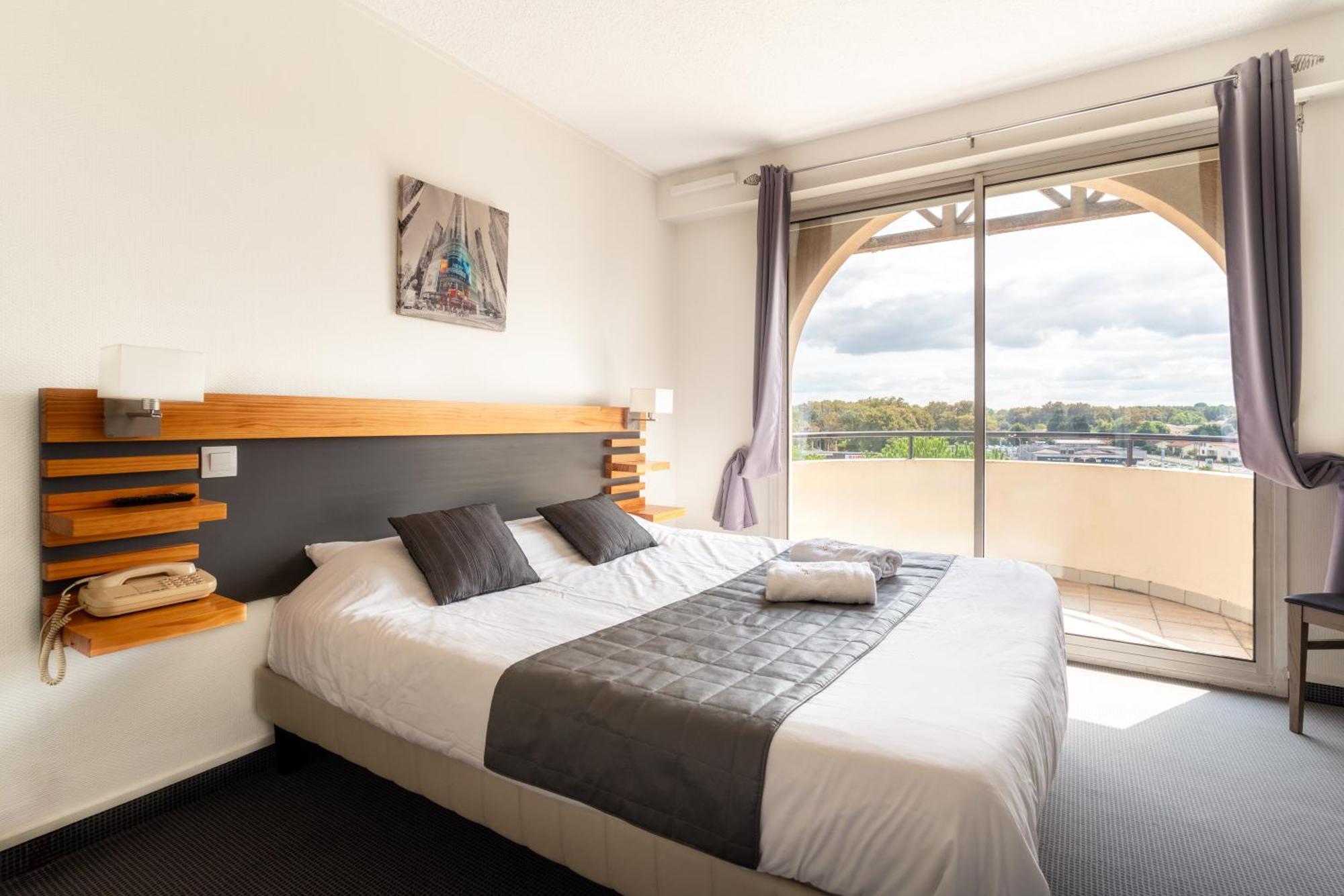 Abor Hotel, Mont De Marsan Saint-Pierre-du-Mont  Экстерьер фото