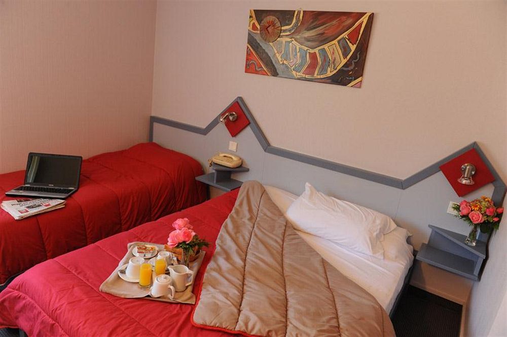 Abor Hotel, Mont De Marsan Saint-Pierre-du-Mont  Экстерьер фото