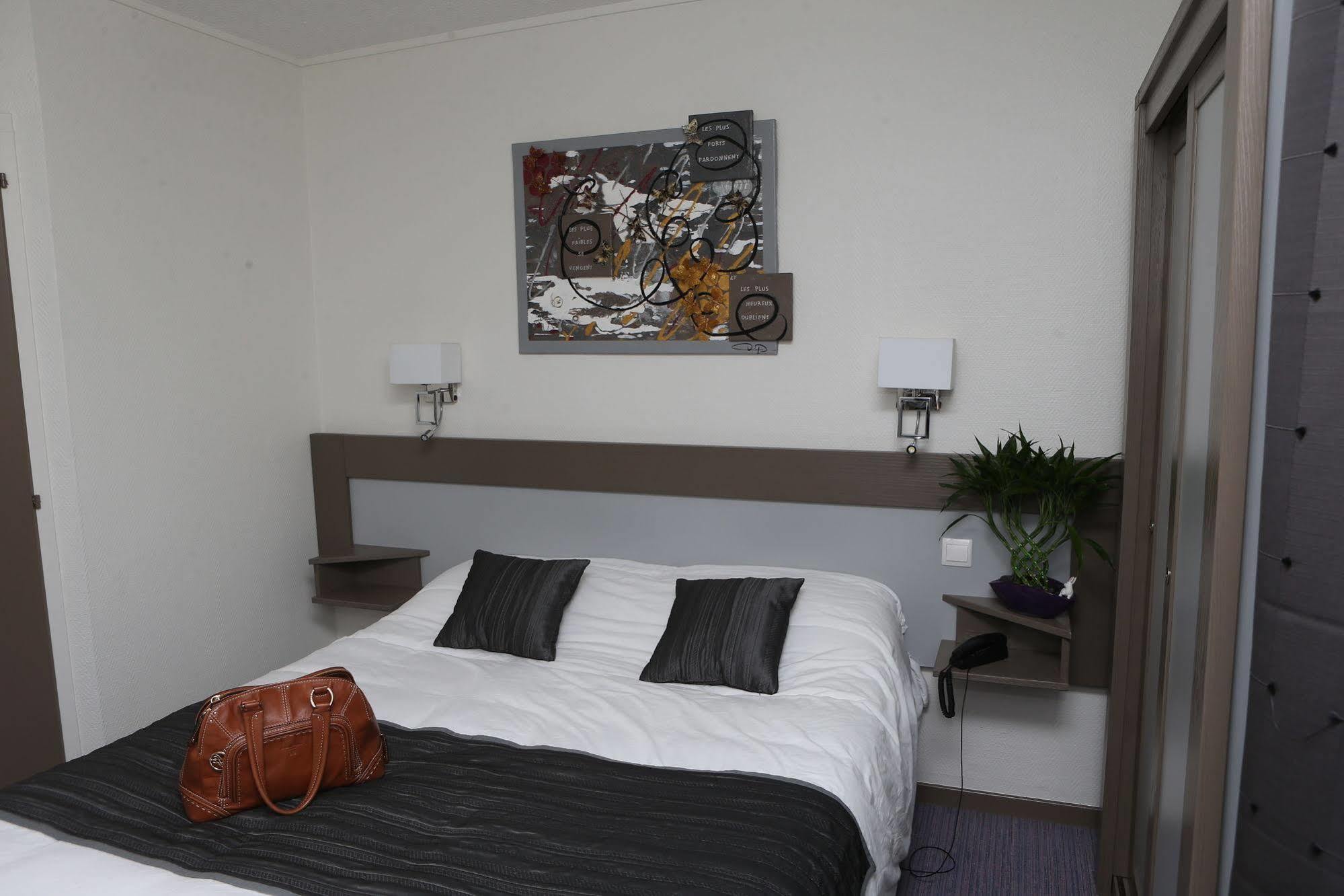 Abor Hotel, Mont De Marsan Saint-Pierre-du-Mont  Экстерьер фото